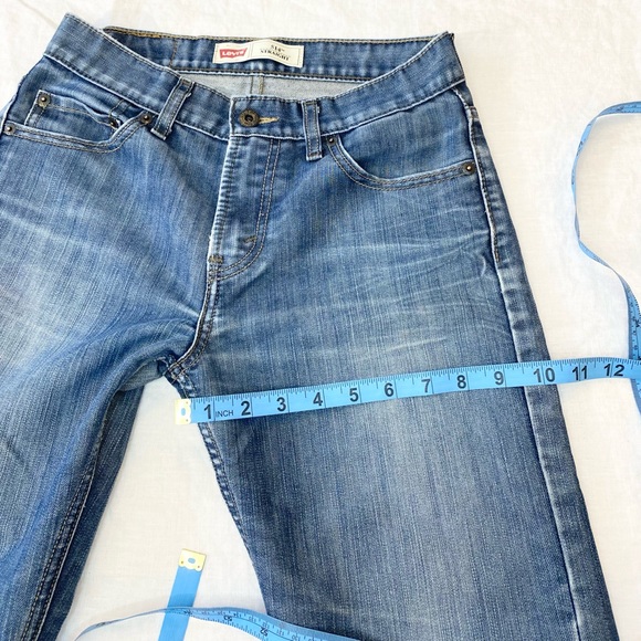 Levi’s 514 Classic straight-fit jeans - Picture 6 of 14